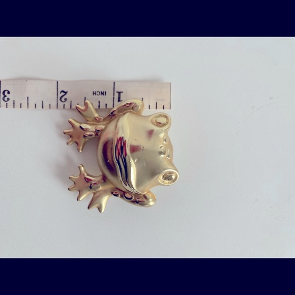Adorable Frog Pin/Brooch - Picture 6 of 8